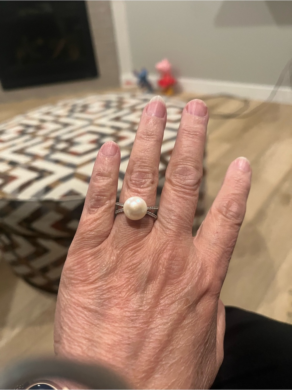 NWT Freshwater Pearl Rhodium
Overlay 925 Sterling Silver Ring Size 8